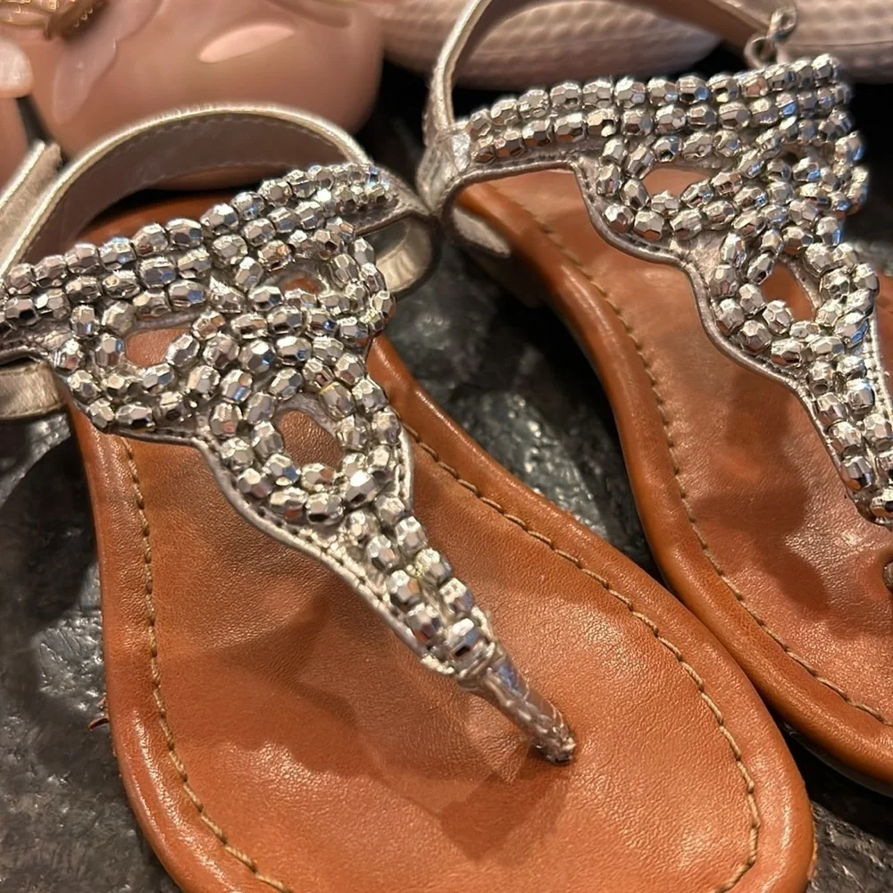 Girls spring summer shoes sizes 7,8,9 Cat and Jack Melissa Cherokee EUC child